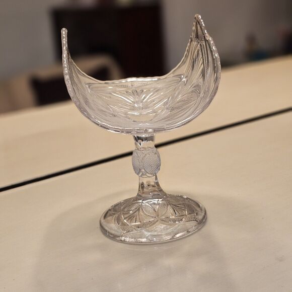 Pressed Glass Compote Footed Banana Fruit Boat Stand Basket Pedestal 8" Tall - Picture 3 of 11